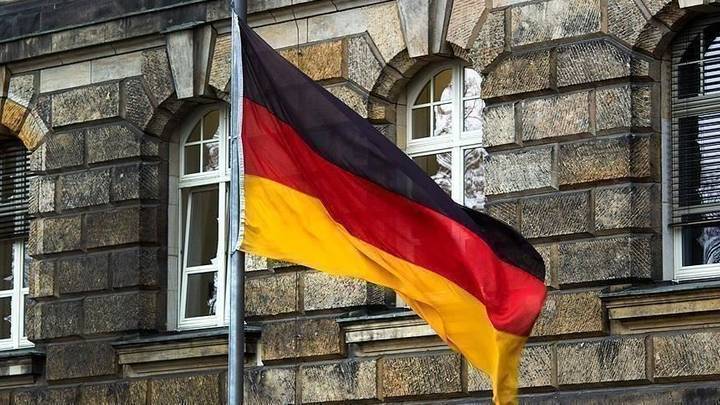 ألمانيا ترفض منح اللجوء للسوريين المتخلفين عن التجنيد الإلزامي.. ما القصة؟