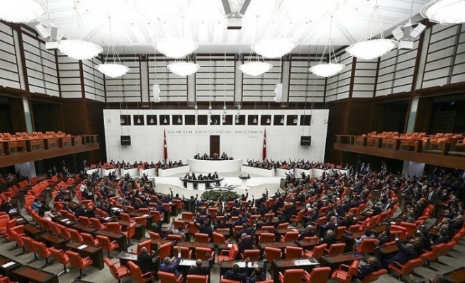 Dosyeyên parêzbendiyê yên 8 parlementeran li Meclisê ne