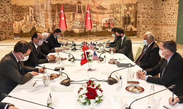 مباحثات تركية أمريكية حول السلام الأفغاني واجتماع إسطنبول