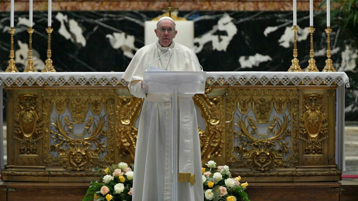 البابا فرنسيس يأسف لتراجع معدل المواليد في إيطاليا ويعتبرها “مأساة”
